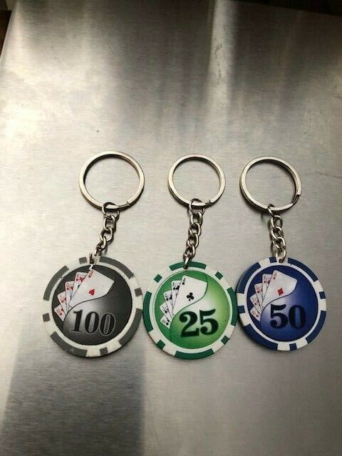 CASINO CHIP KEYRING*LUCKY CHARM*GAMBLING*POKER*NOVELTY GIFT 1pc