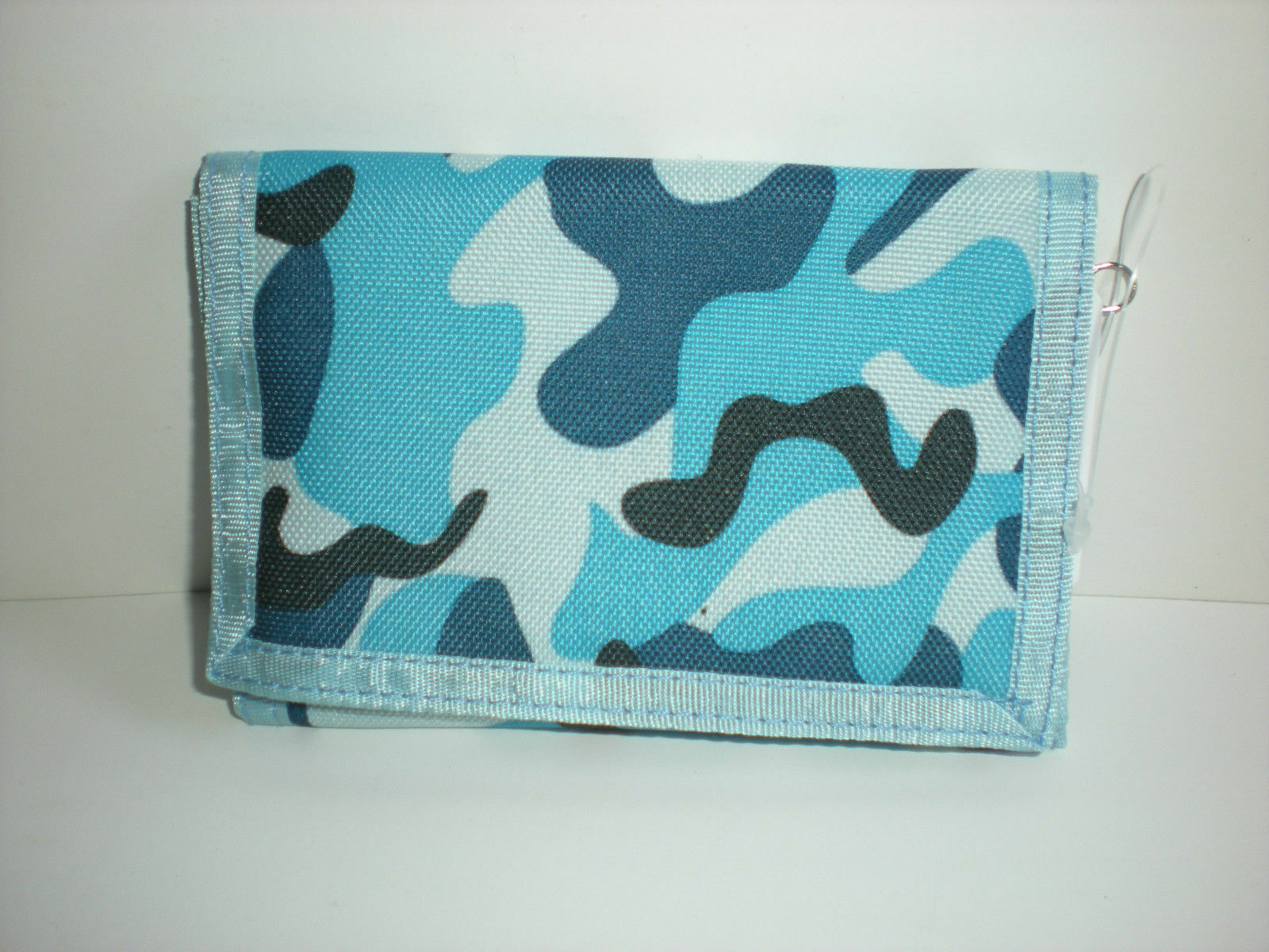 Camouflage Boys Girls Adult Unisex Trifold Sports Wallet Durable Nylon.