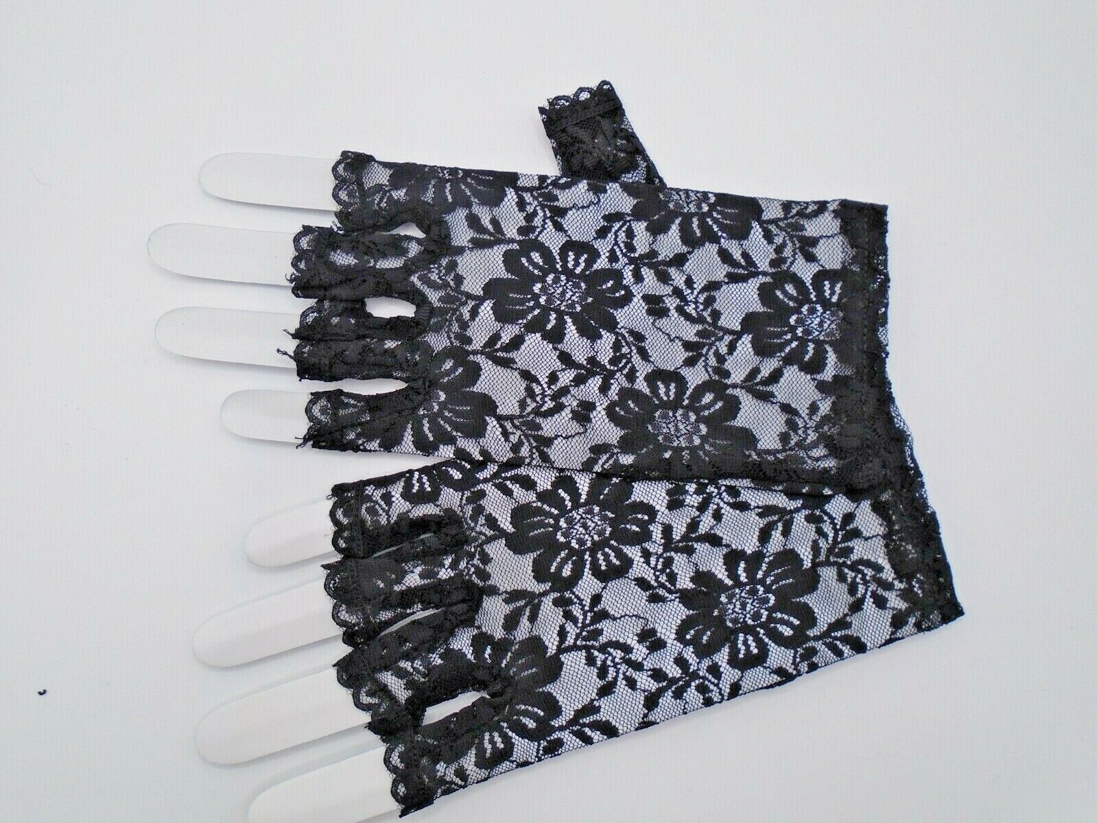 Fancy dress 80s Style Short Lace Fingerless Gloves
