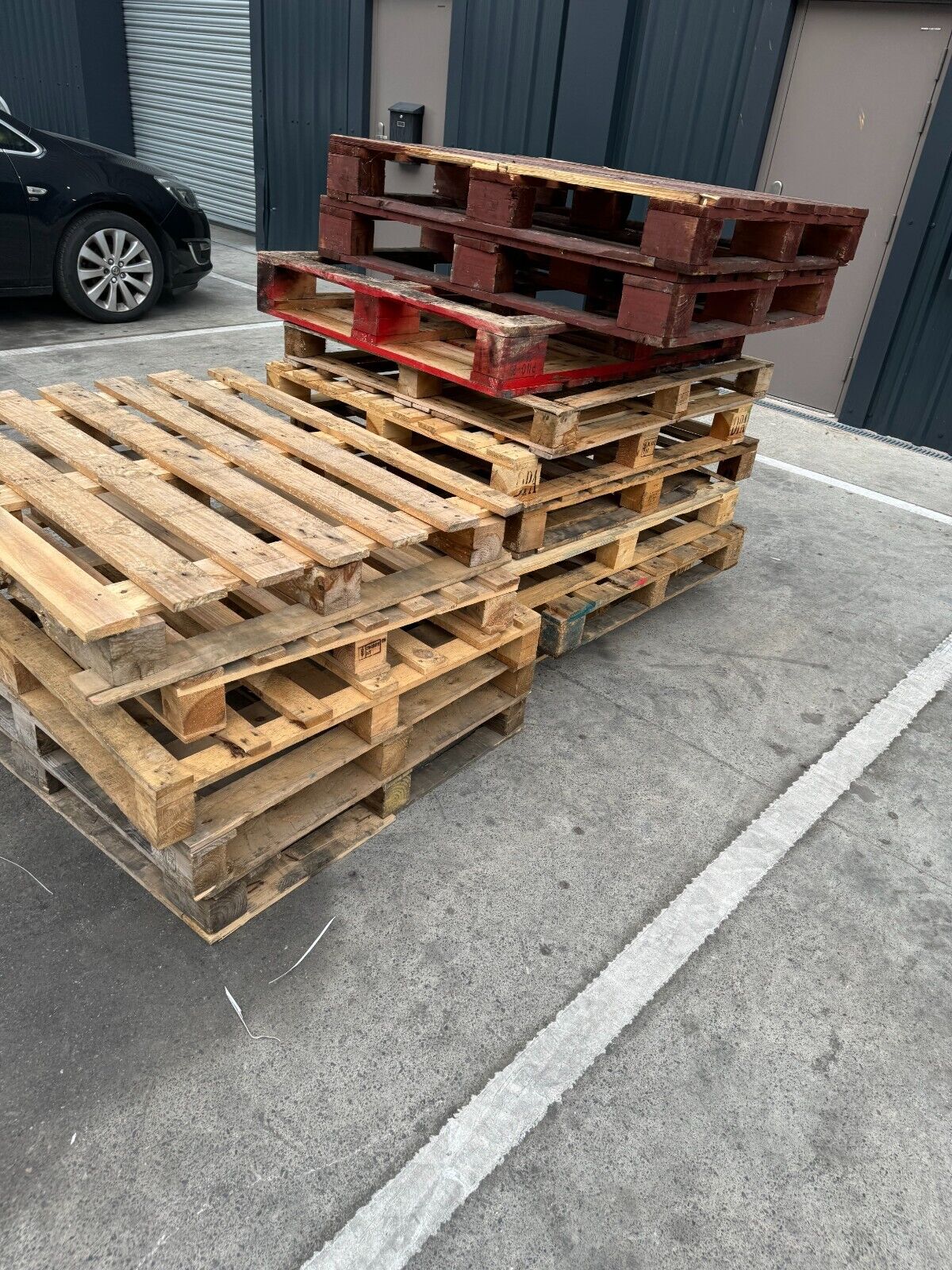 VARIOUS EMPTY WOODEN PALLETS ALSO FOR FIRE WOOD KINDLING FURNITURE FENCING ETC