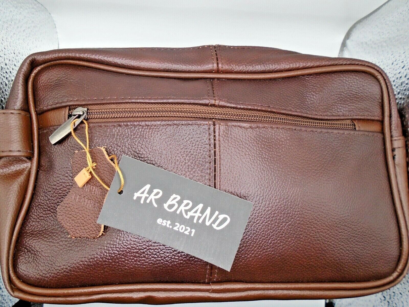 Large LEATHER WASH BAG zipped sections cowhide toiletries toiletry travel AR