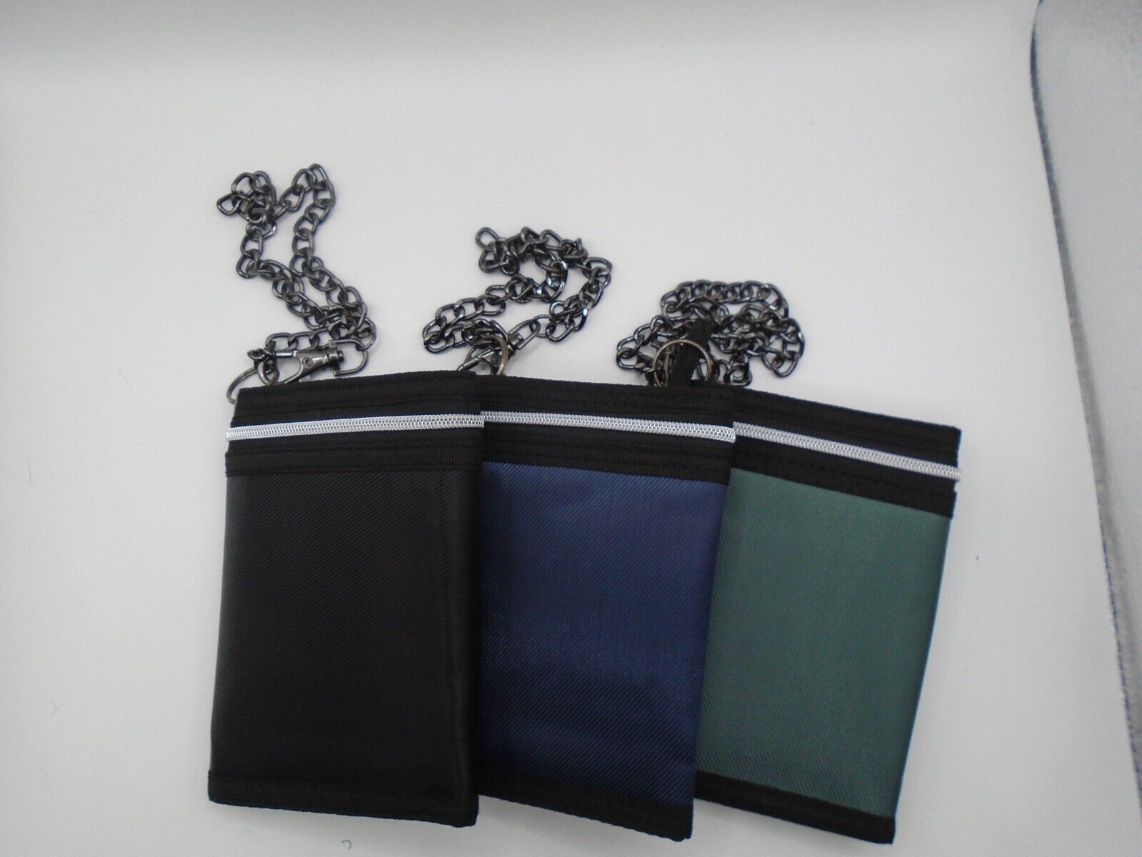 Mens Boys TriFold Sports Wallet with Security Chain Handy