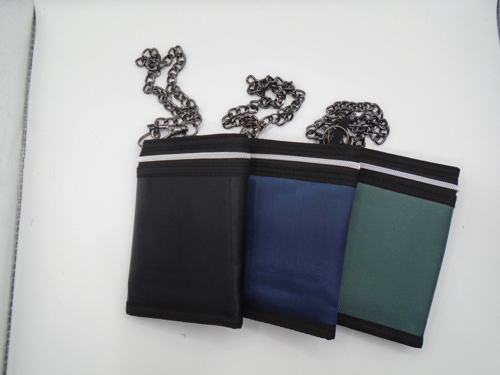 Mens Boys TriFold Sports Wallet with Security Chain Handy