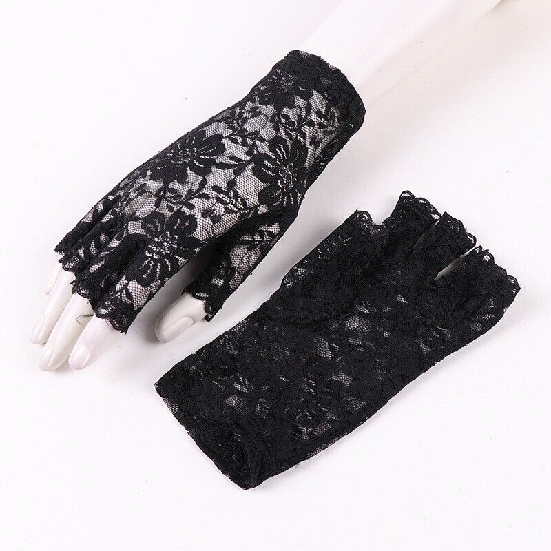 80s Style Short Lace Fingerless Gloves UK B