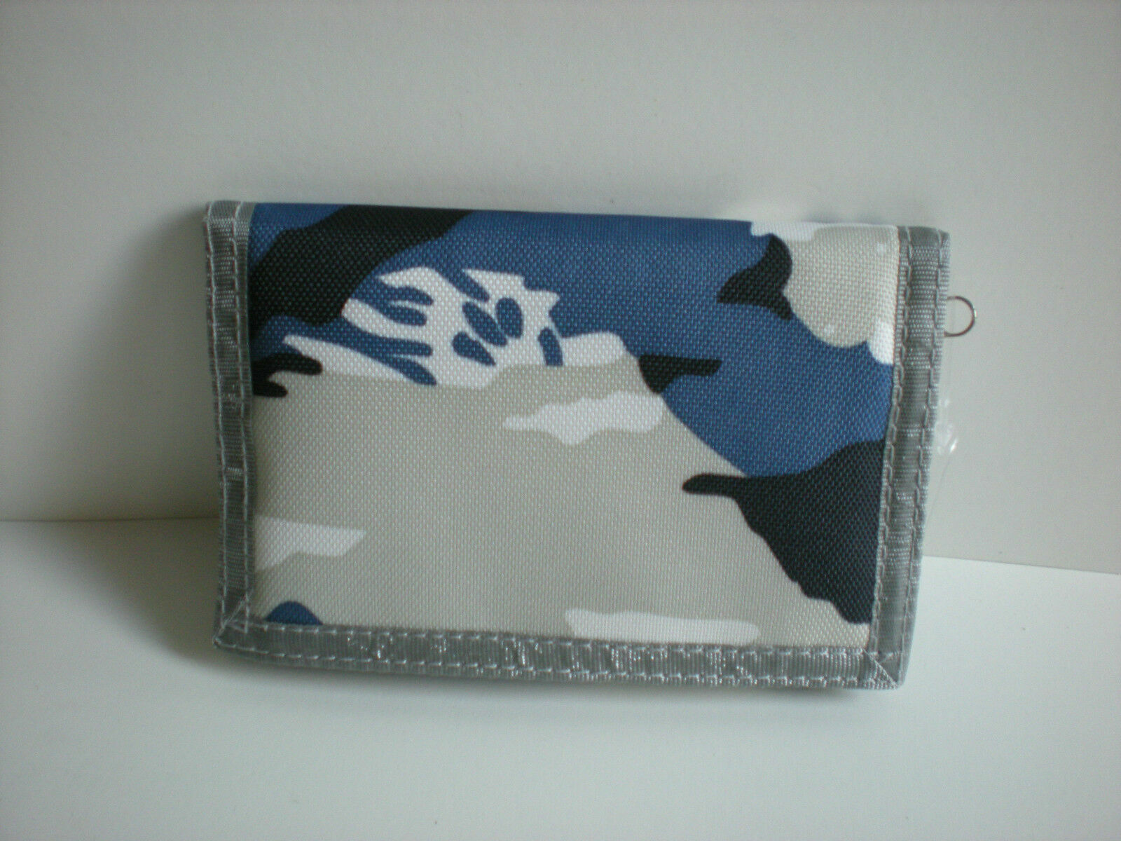 Camouflage Boys Girls Adult Unisex Trifold Sports Wallet Durable Nylon.