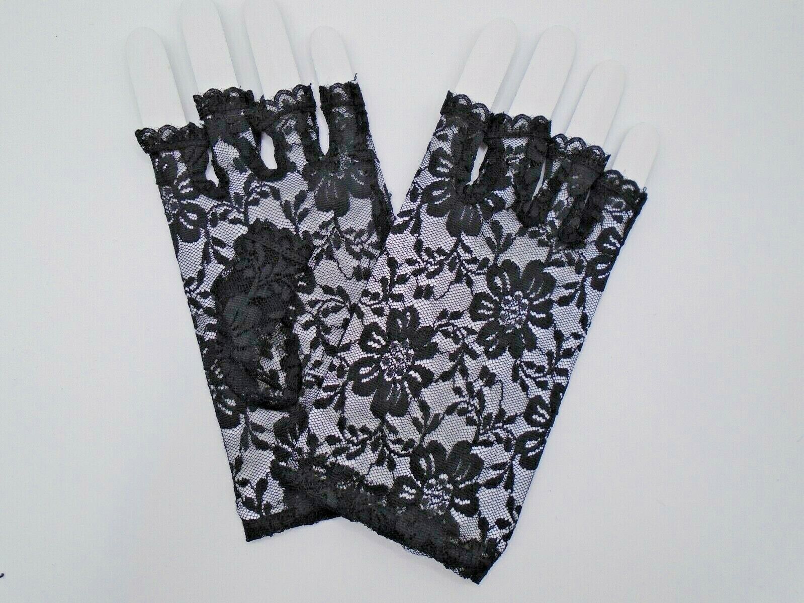 Fancy dress 80s Style Short Lace Fingerless Gloves